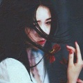网络伤感：戒不掉卑微的一往情深
