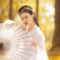 焚尽离愁难断情，花开花败终会散