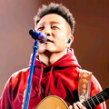 民谣小酒馆｜哼着月光，故乡在耳边回响