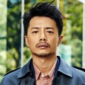 烟嗓伤感｜成年人的苦笑里，全是没说的酸