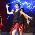 抖音热门广场舞：爱情的碎片在舞蹈中舞动