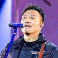民谣小酒馆：时光不语，静待暖阳