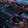 『劲爆DJ』车载里的歌，陪我穿过城市的烟火