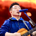 民谣小酒馆：诗与远方，藏于归途晚风