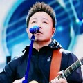 民谣小酒馆：旧曲入喉，回望年少归途