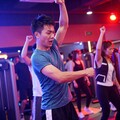 运动狂欢：燃脂热舞畅享全程