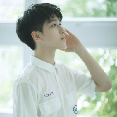 毕业季：共赴青春，看遍这世界仍是少年