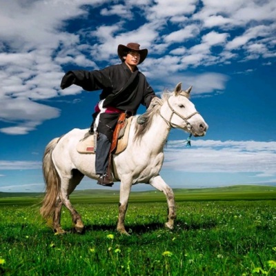 草原民歌：飘来酥油茶的清香
